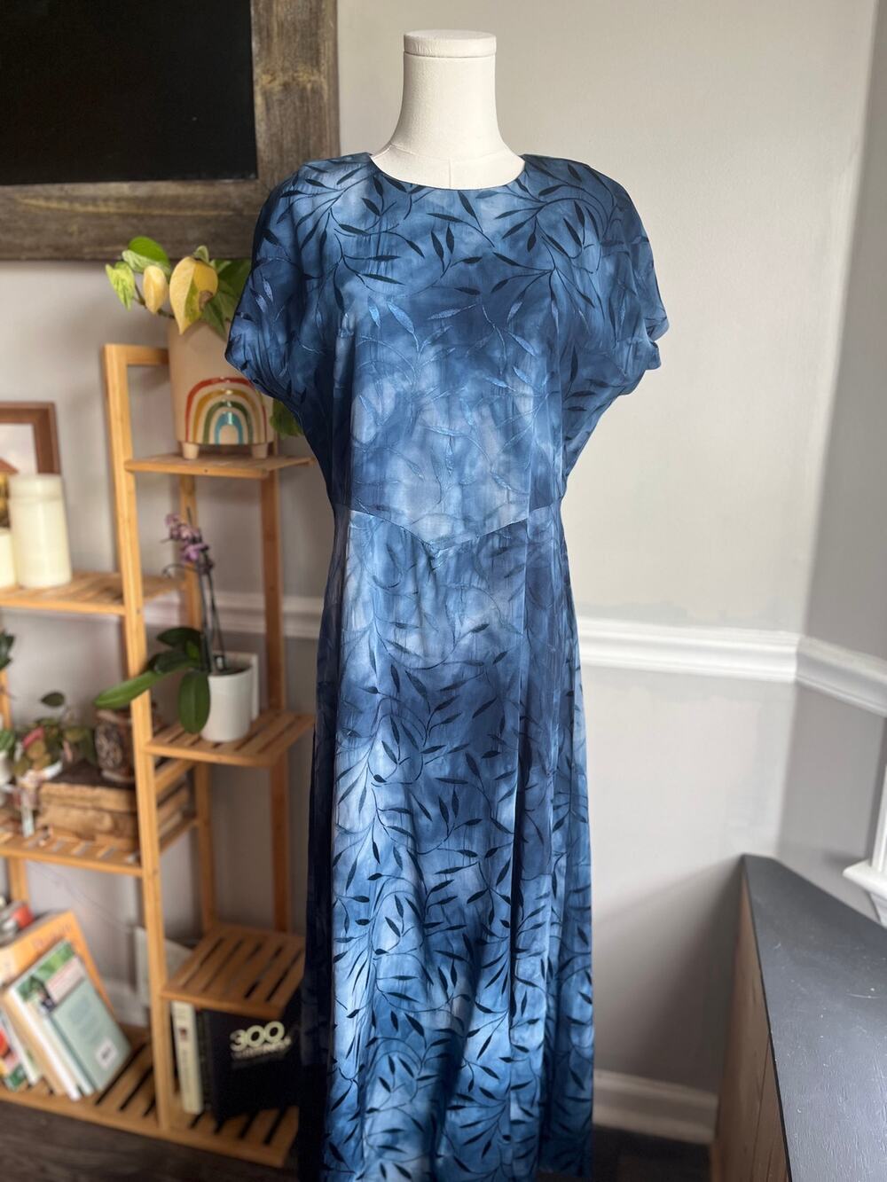Vintage 90s Shibori Maxi Dress Blue Leaves Vines Rayon Size Large